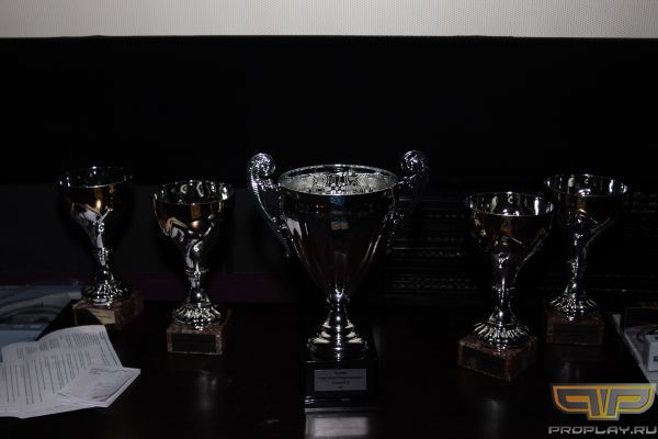 ���� ������: Starcraft, Warcraft, FIFA, NFS � ����� ������� - �� Counter-Strike.