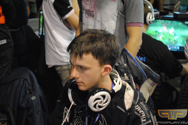 C����������