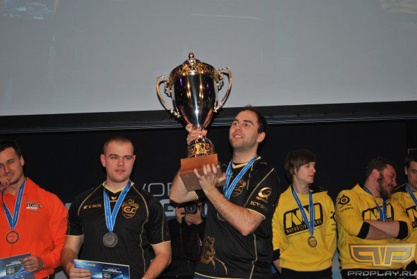 TaZ � ������