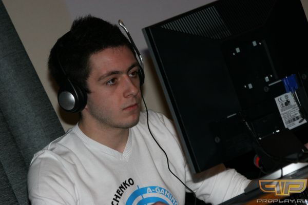 strike � ����