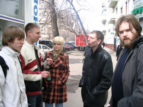 �������